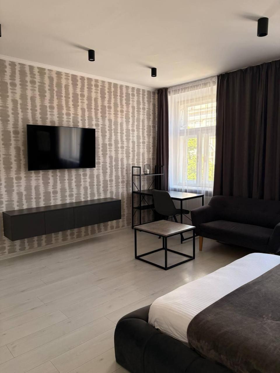 Myaparts R2 Lviv Buitenkant foto